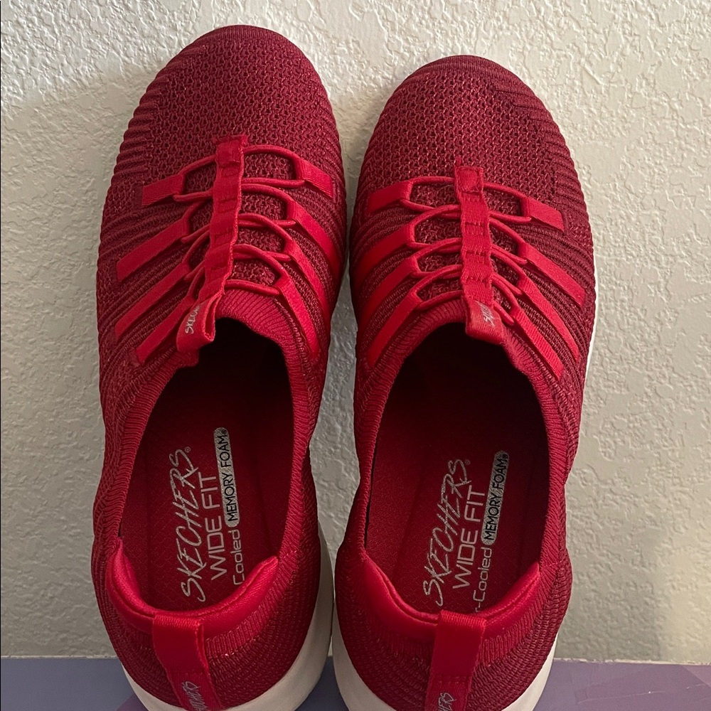 Skechers Women's Ultra Flex Full Embrace Wide Fit Red Sneakers - Picture 3 of 11